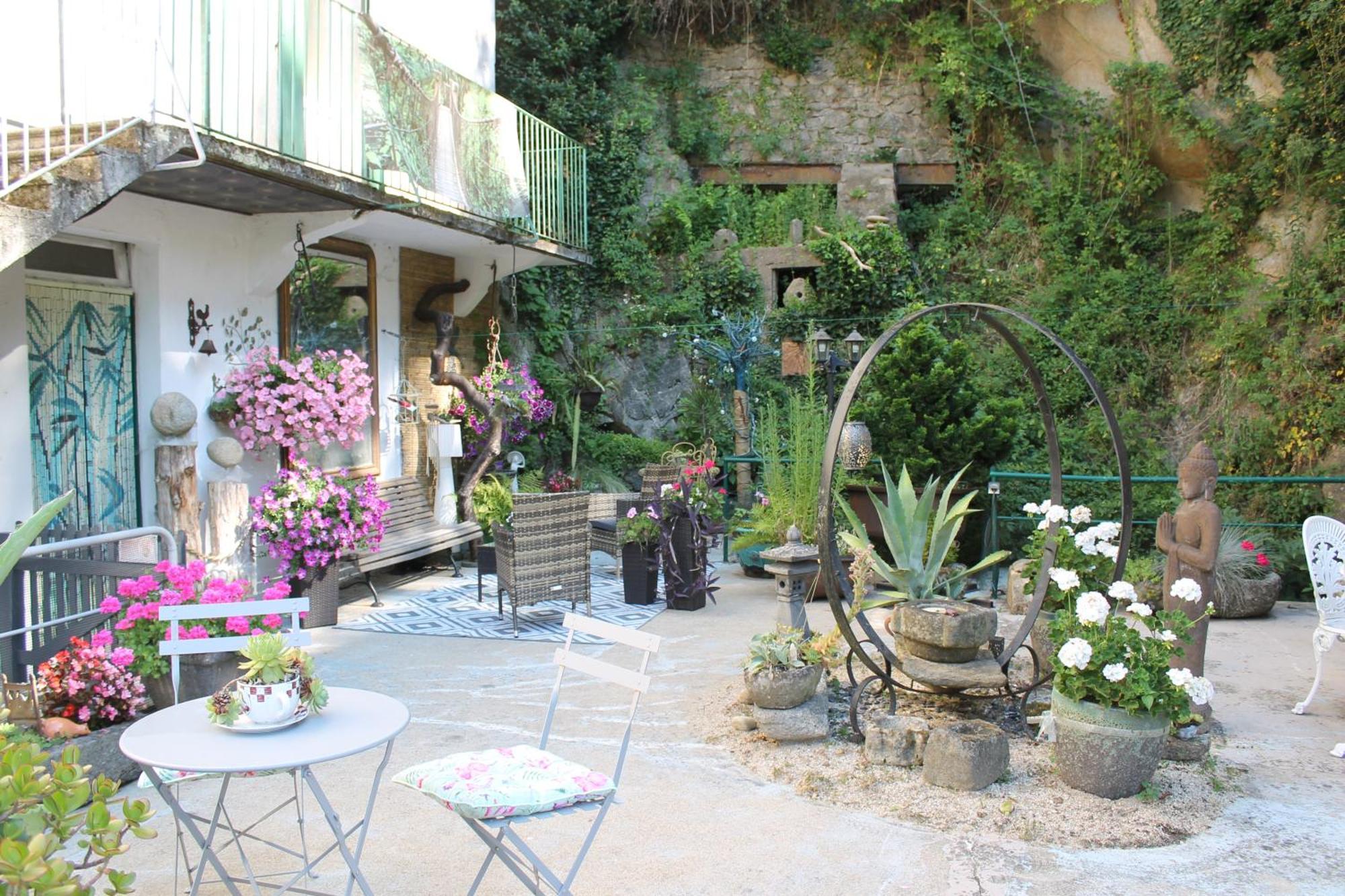 Chambre Bounty, B&B, Cuisine Privee, Lit Queen Size, Terrasse, Parking, Garage Olliergues 외부 사진