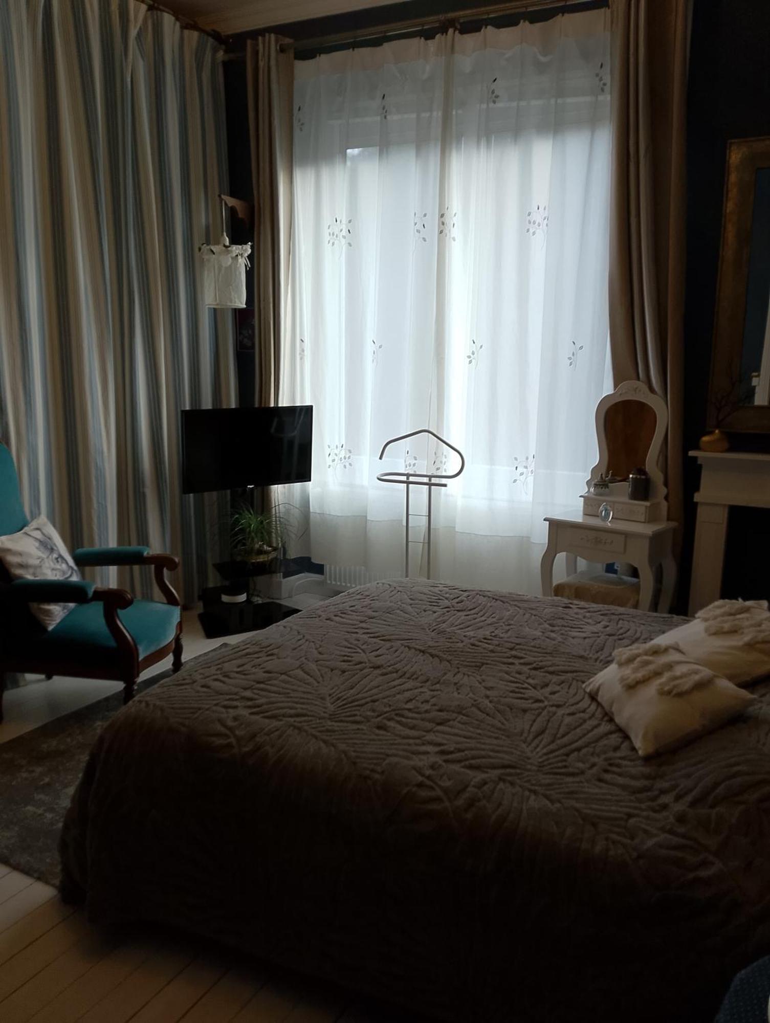 Chambre Bounty, B&B, Cuisine Privee, Lit Queen Size, Terrasse, Parking, Garage Olliergues 외부 사진